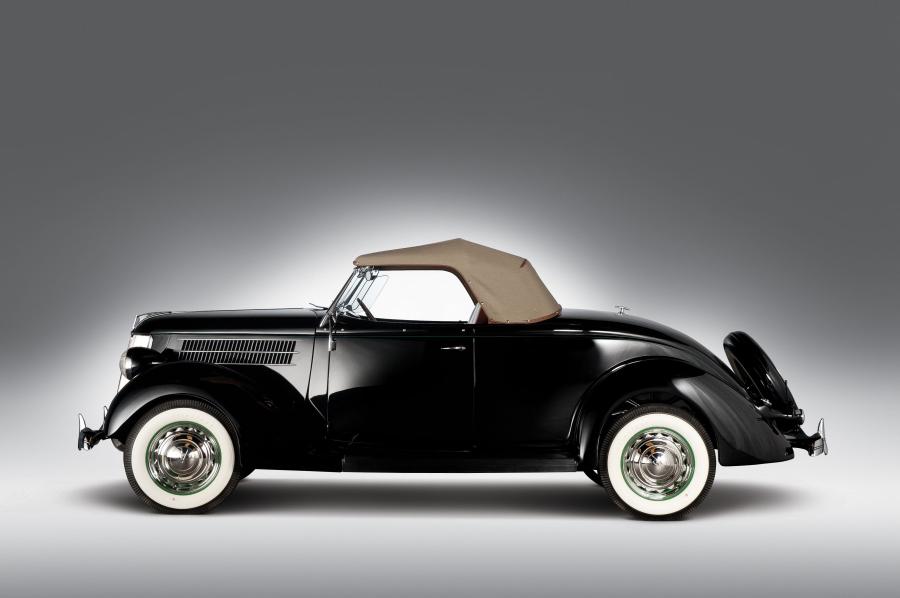  Ford V8 DeLuxe Roadster 1936 года  (фото 3 из 32)